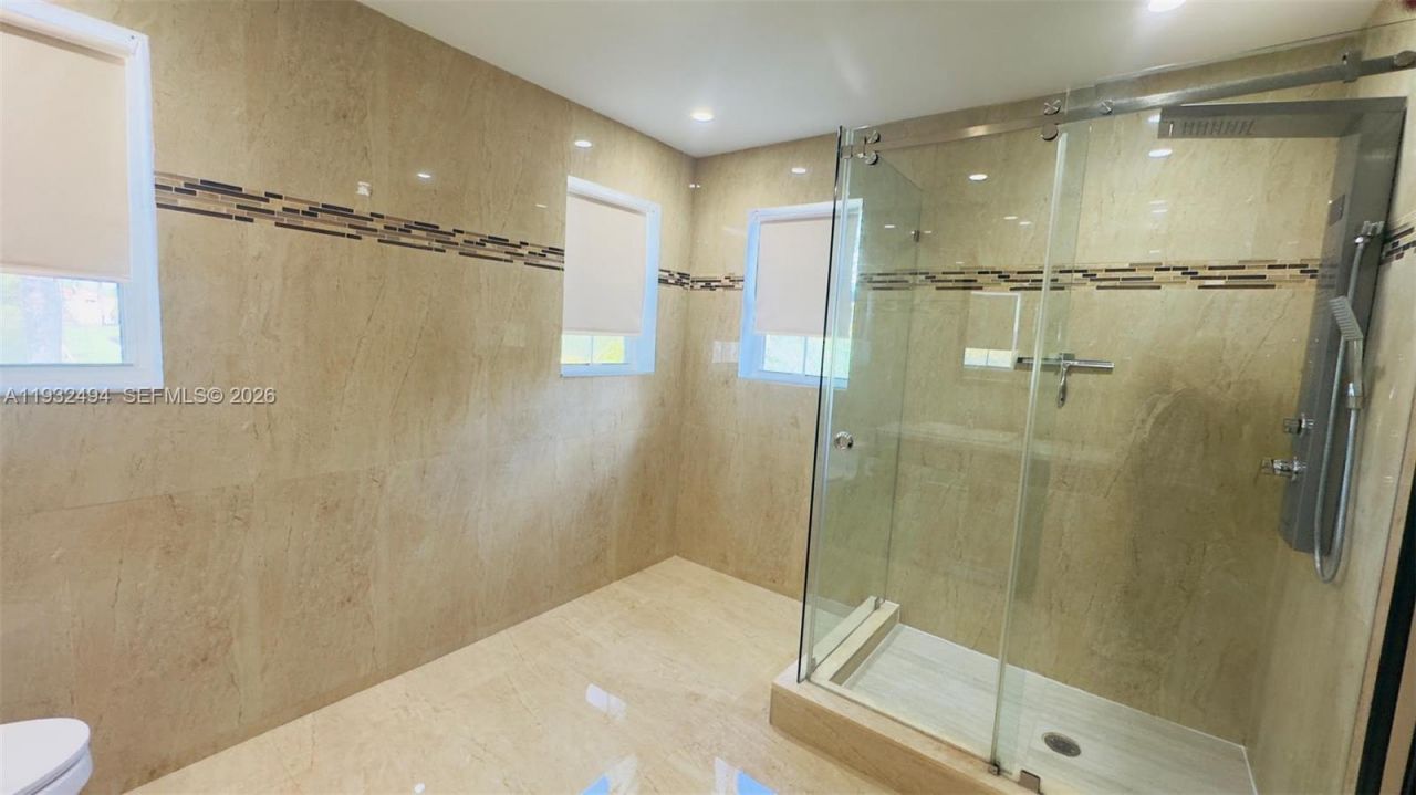 1094 Redwood St, Unit 1094, Hollywood, FL 33019 Photo