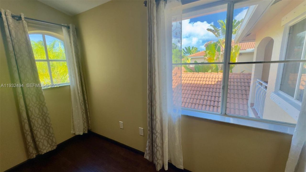 1094 Redwood St, Unit 1094, Hollywood, FL 33019 Photo