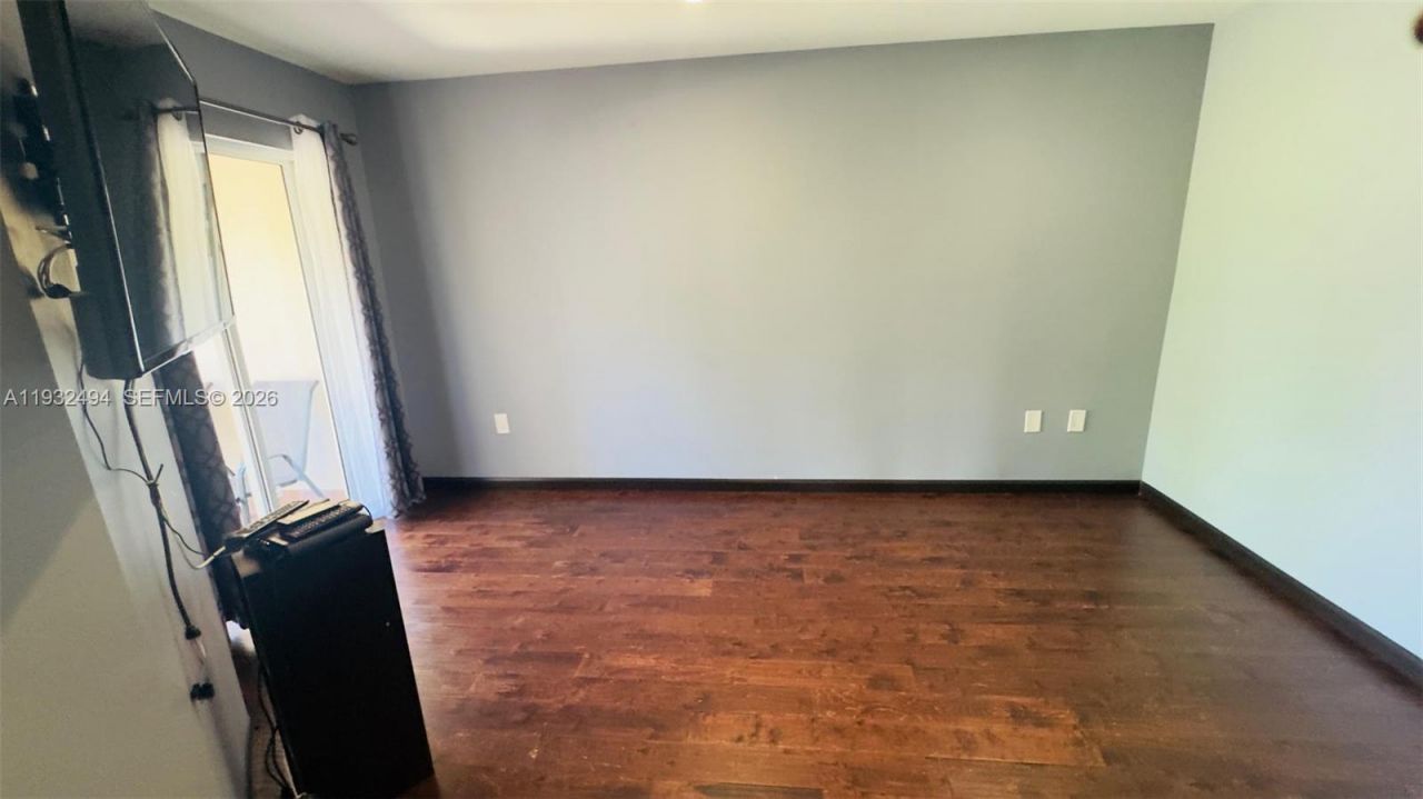 1094 Redwood St, Unit 1094, Hollywood, FL 33019 Photo