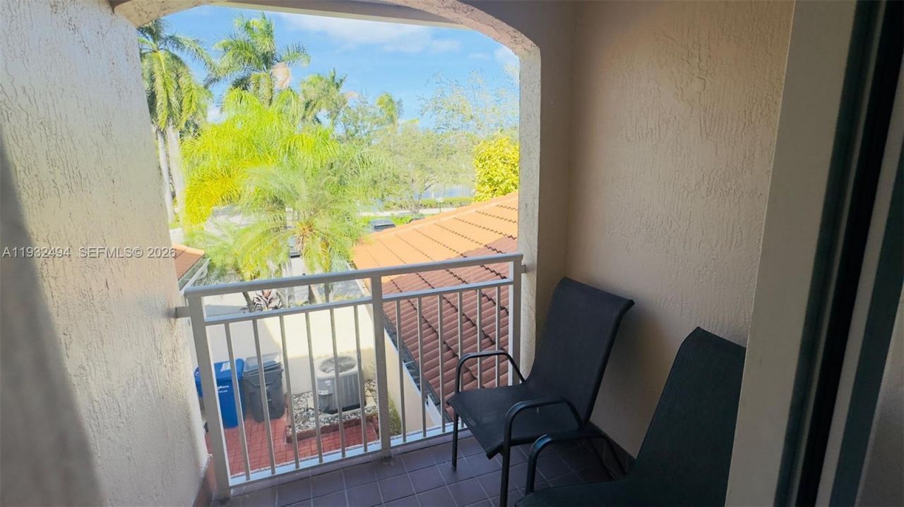 1094 Redwood St, Unit 1094, Hollywood, FL 33019 Photo