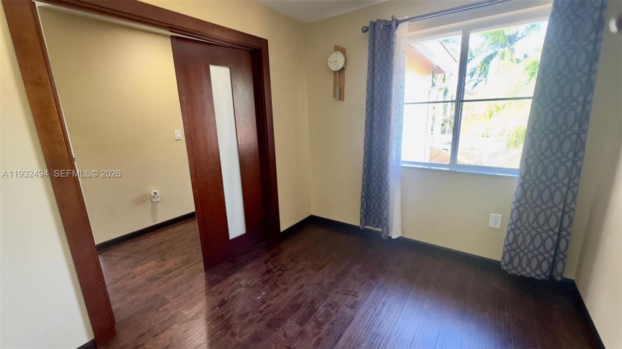 1094 Redwood St, Unit 1094, Hollywood, FL 33019 Photo