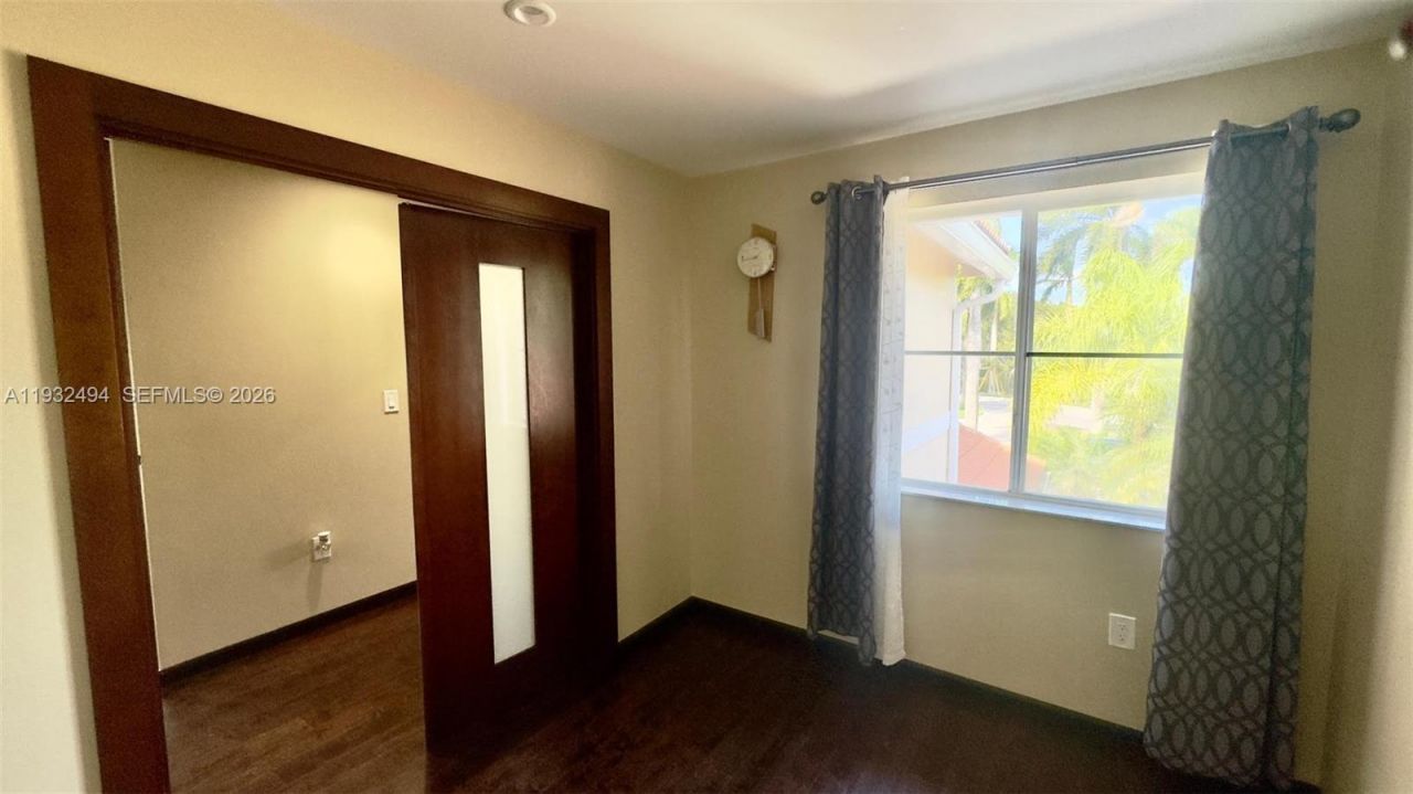 1094 Redwood St, Unit 1094, Hollywood, FL 33019 Photo