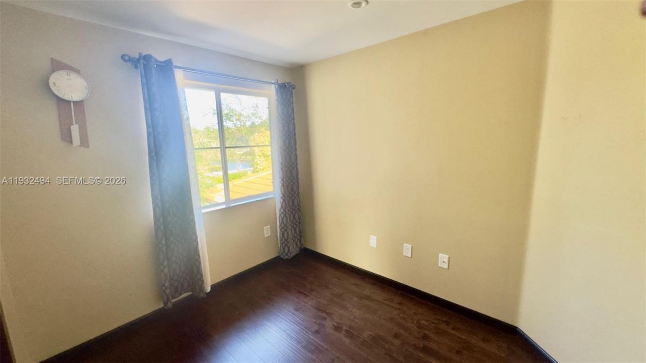 1094 Redwood St, Unit 1094, Hollywood, FL 33019 Photo