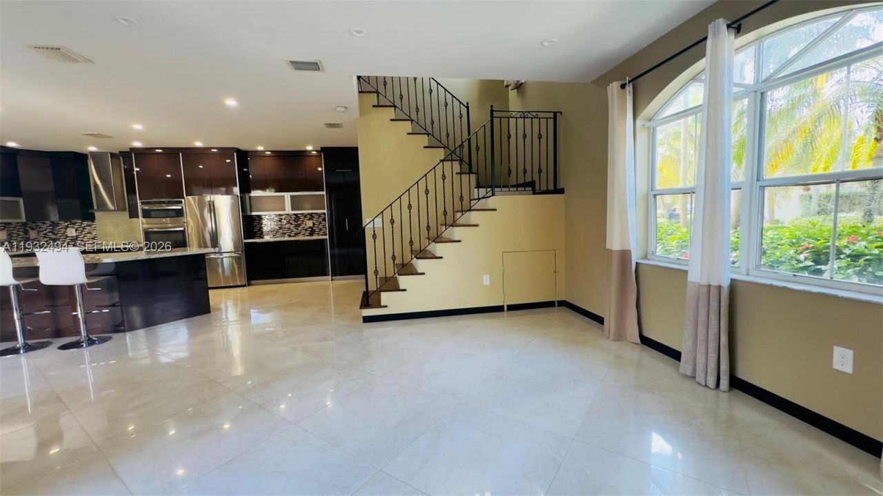 1094 Redwood St, Unit 1094, Hollywood, FL 33019 Photo