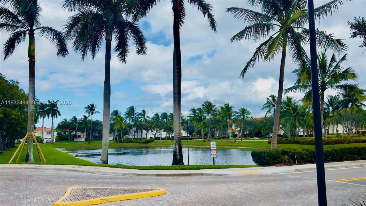 1094 Redwood St, Unit 1094, Hollywood, FL 33019 Photo