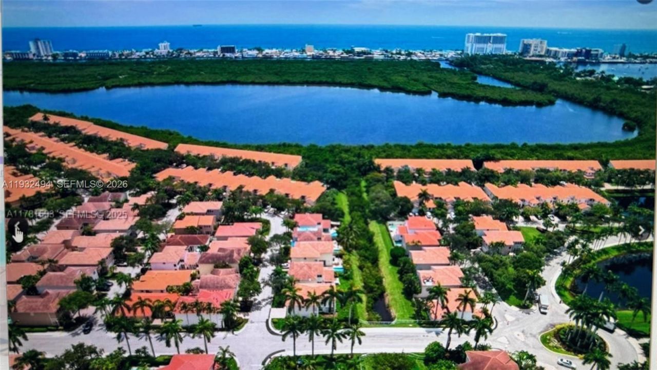 1094 Redwood St, Unit 1094, Hollywood, FL 33019 Photo