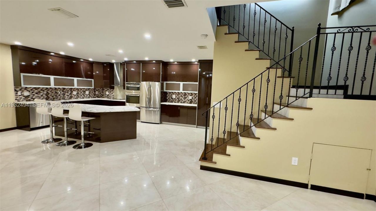 1094 Redwood St, Unit 1094, Hollywood, FL 33019 Photo