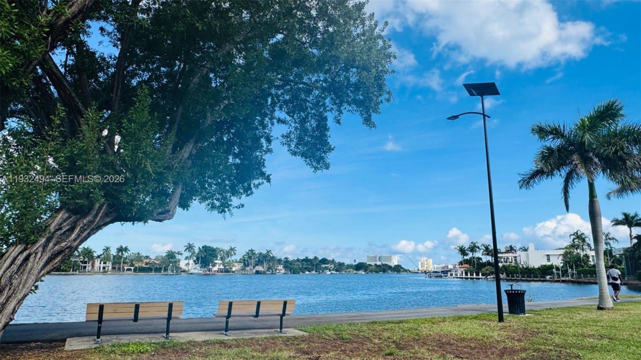 1094 Redwood St, Unit 1094, Hollywood, FL 33019 Photo