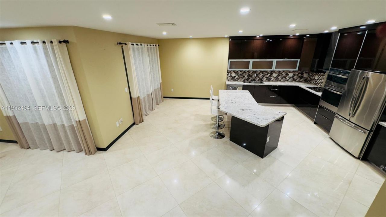 1094 Redwood St, Unit 1094, Hollywood, FL 33019 Photo