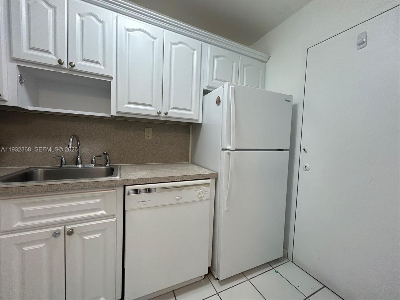 2899 Collins Ave, Unit 1144, Miami Beach, FL 33140 Photo