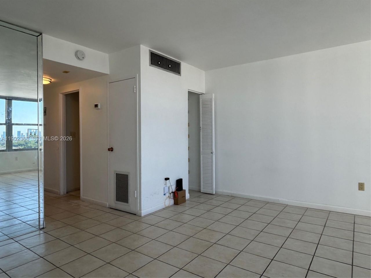 2899 Collins Ave, Unit 1144, Miami Beach, FL 33140 Photo