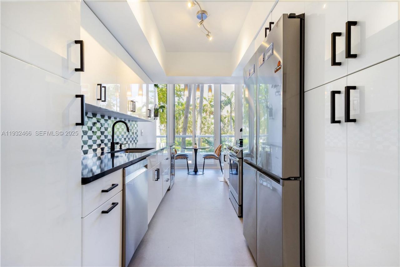 21205 Yacht Club Drive, Unit 304, Aventura, FL 33180 Photo