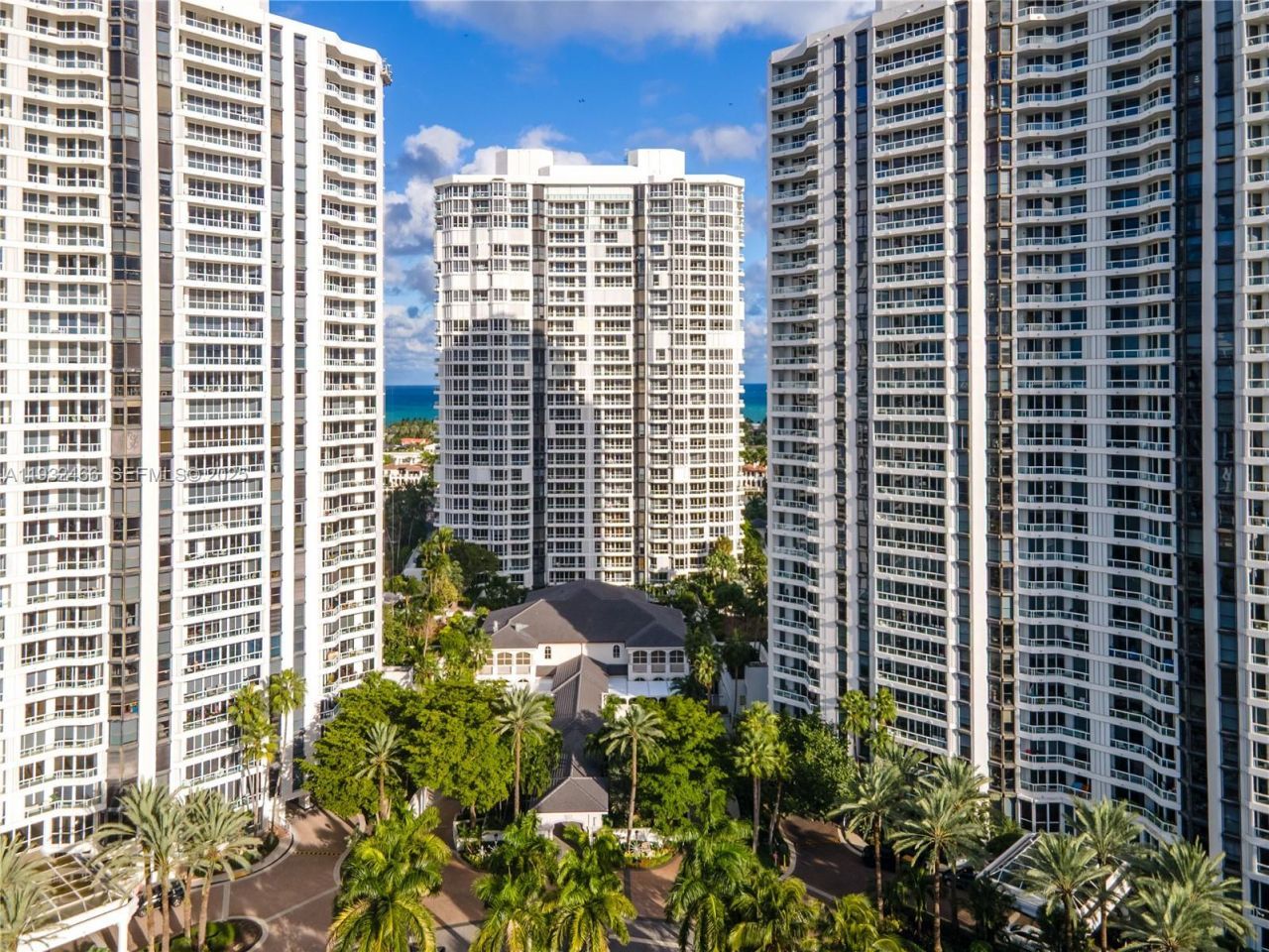 21205 Yacht Club Drive, Unit 304, Aventura, FL 33180 Photo