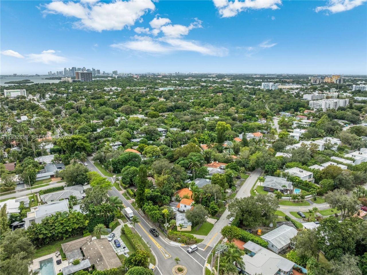 8634 NE 10th Ave, Miami, FL 33138 Photo