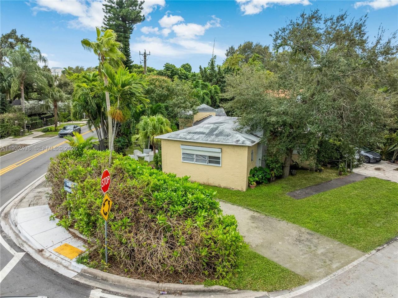 8634 NE 10th Ave, Miami, FL 33138 Photo