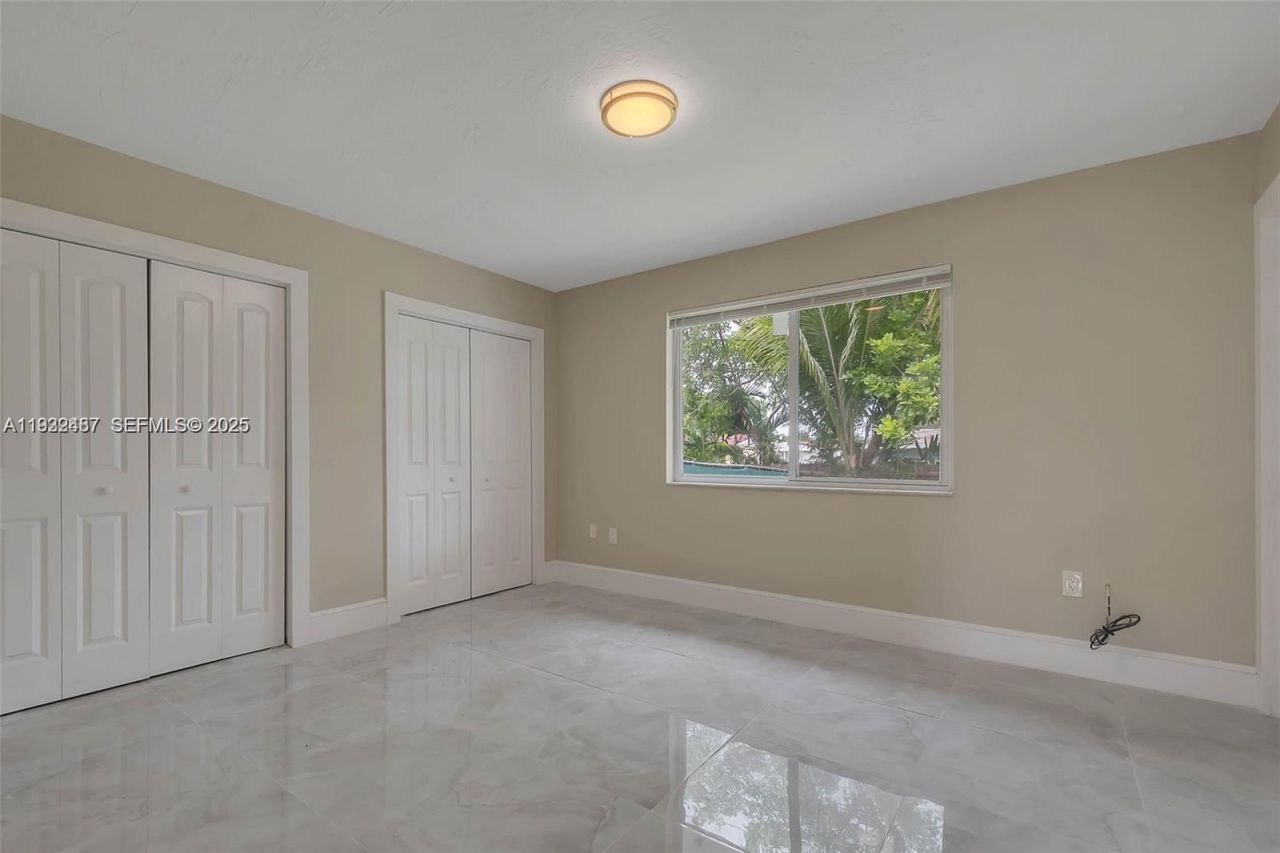 9241 SW 204th Ter, Cutler Bay, FL 33189 Photo