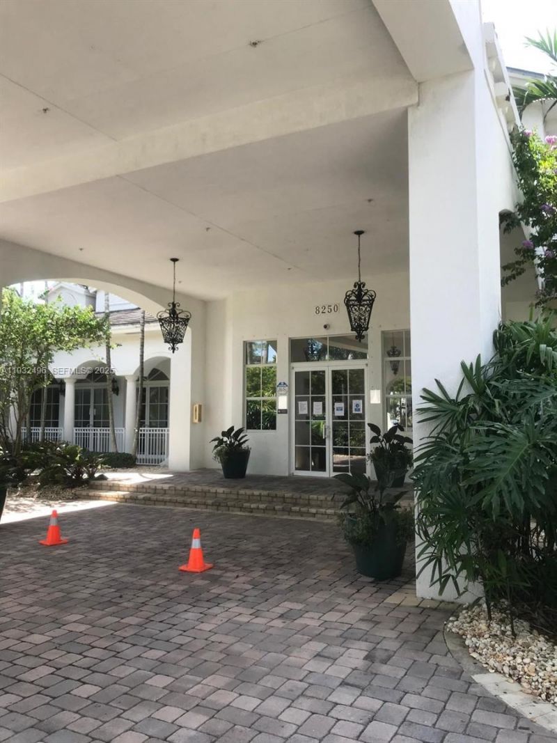 11476 NW 81st Ter, Doral, FL 33178 Photo