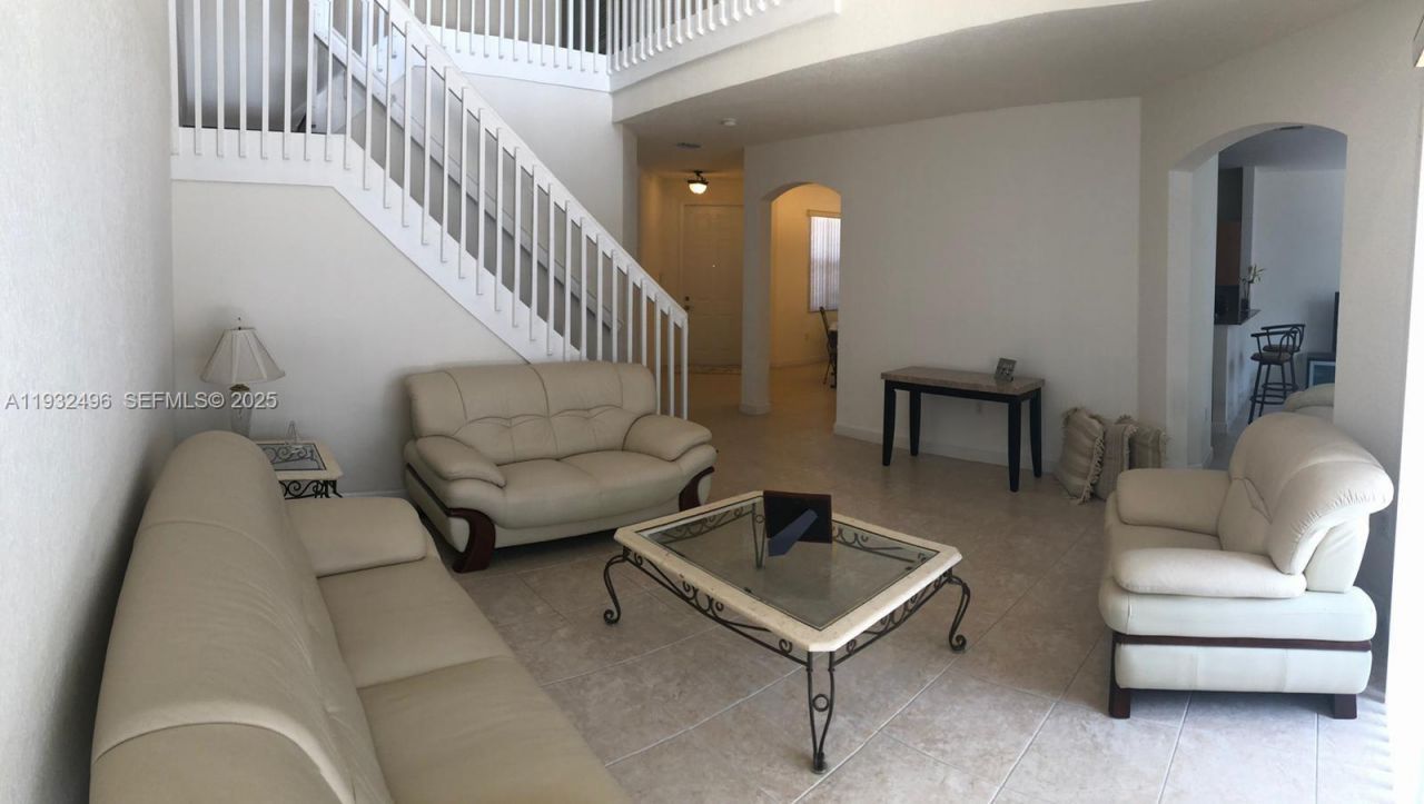 11476 NW 81st Ter, Doral, FL 33178 Photo