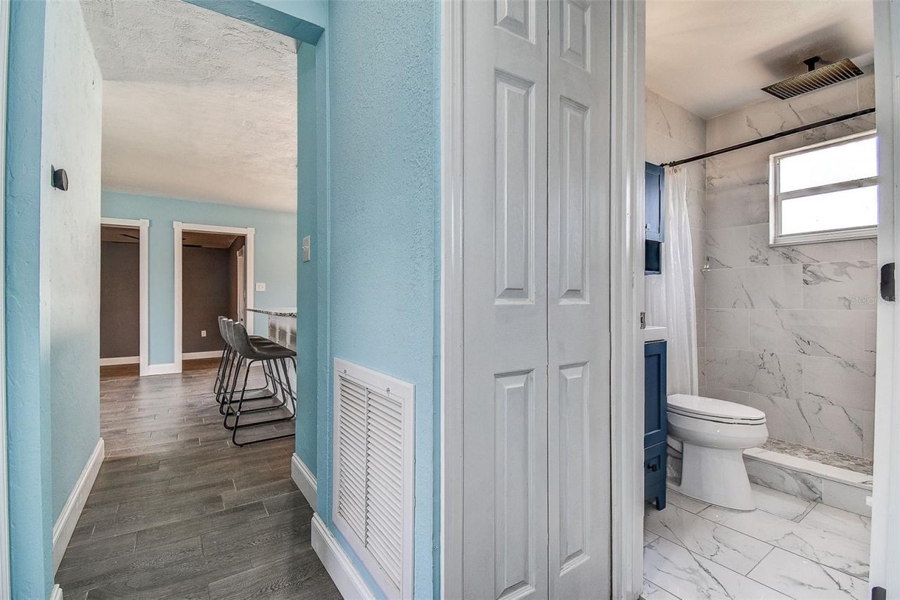 7583 Meadowlawn Drive N, Saint Petersburg, FL 33702 Photo