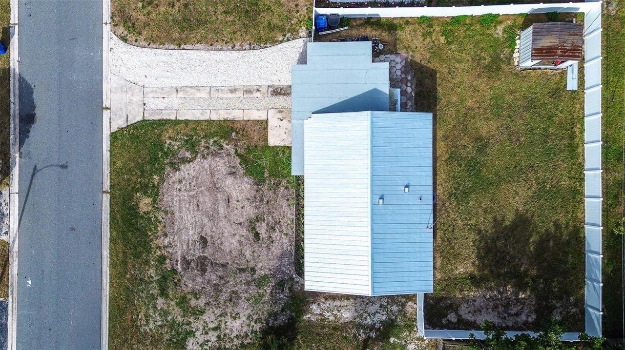 7583 Meadowlawn Drive N, Saint Petersburg, FL 33702 Photo