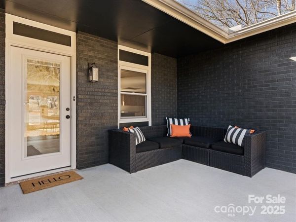 1109 S Prestonwood Drive, Hendersonville, NC 28739