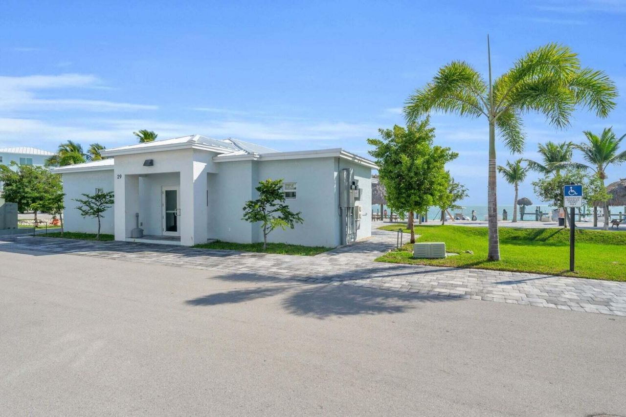 10877 Overseas Highway, Unit 30, Marathon, FL 33050 Photo