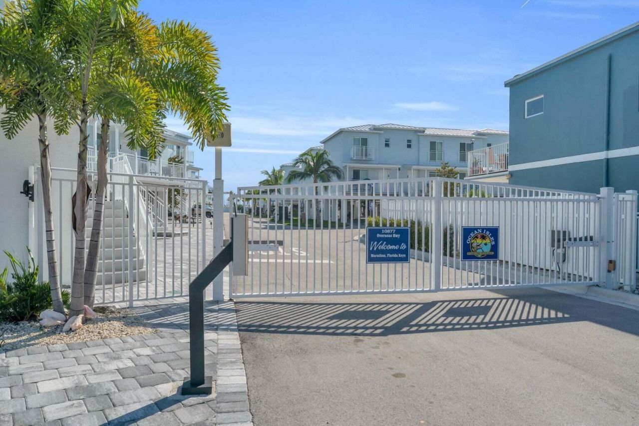 10877 Overseas Highway, Unit 30, Marathon, FL 33050 Photo