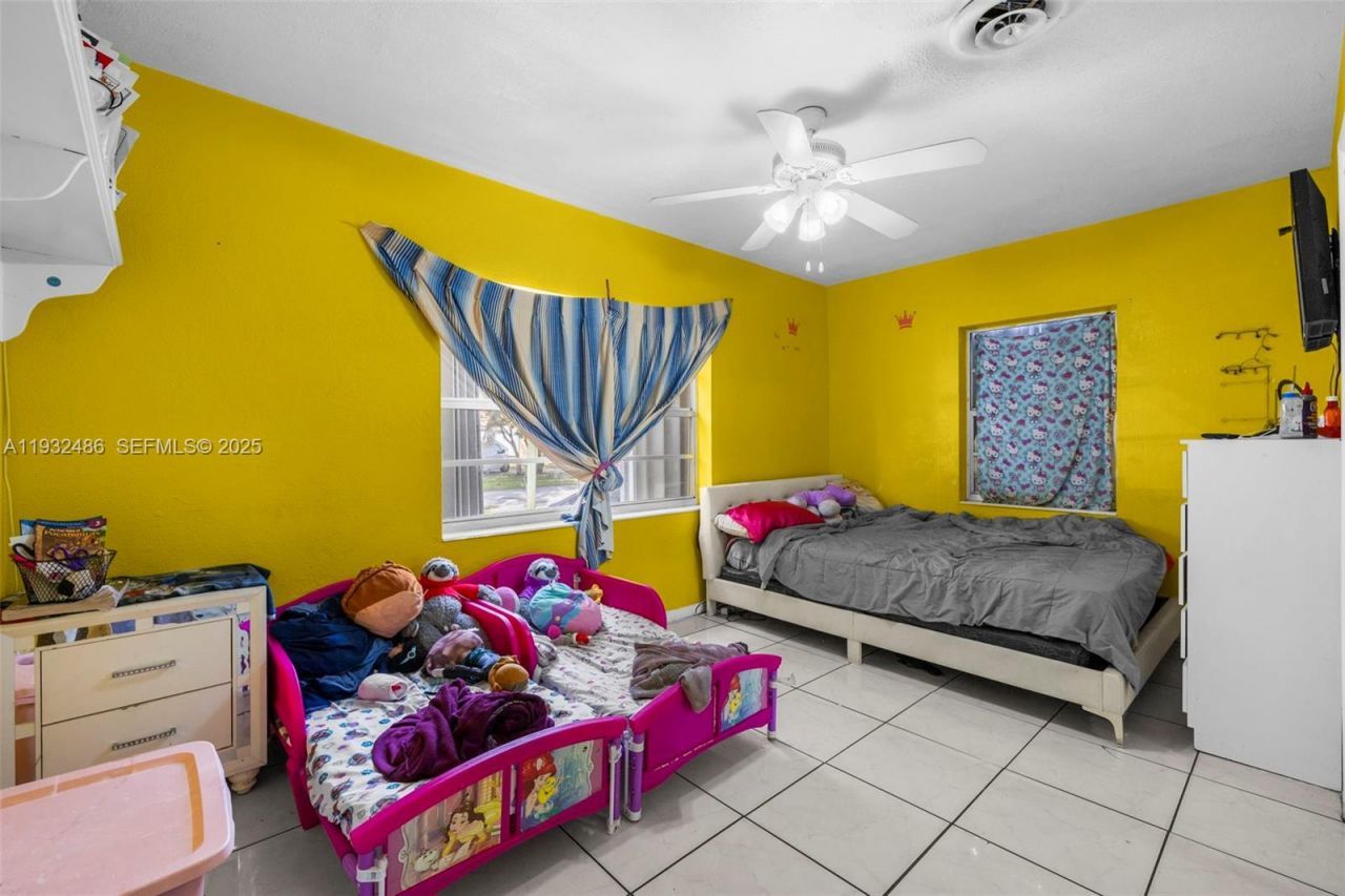 60 W 61st St, Hialeah, FL 33012 Photo