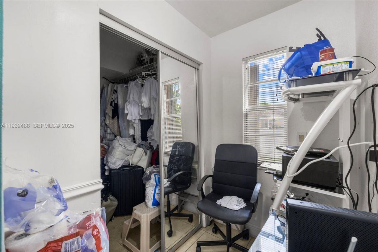 60 W 61st St, Hialeah, FL 33012 Photo