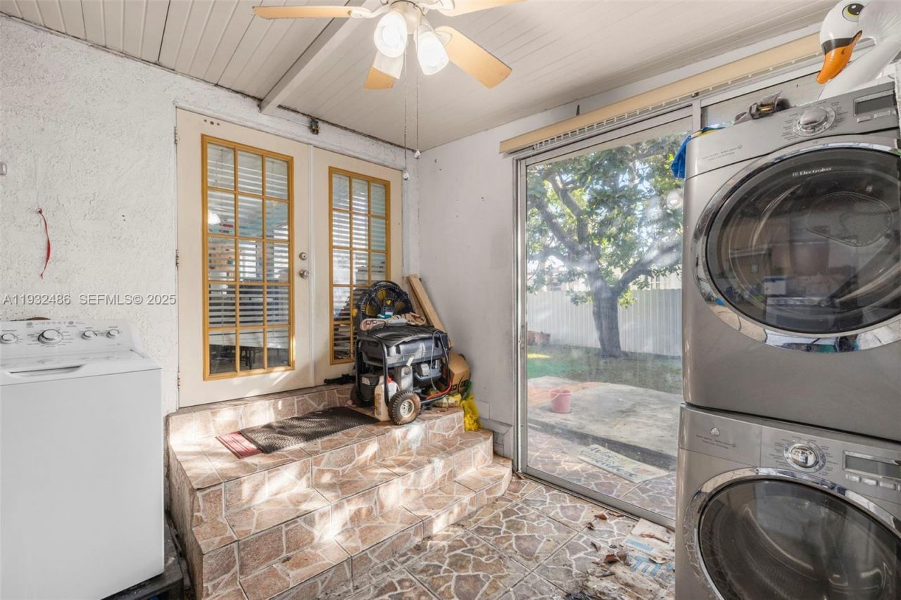 60 W 61st St, Hialeah, FL 33012 Photo