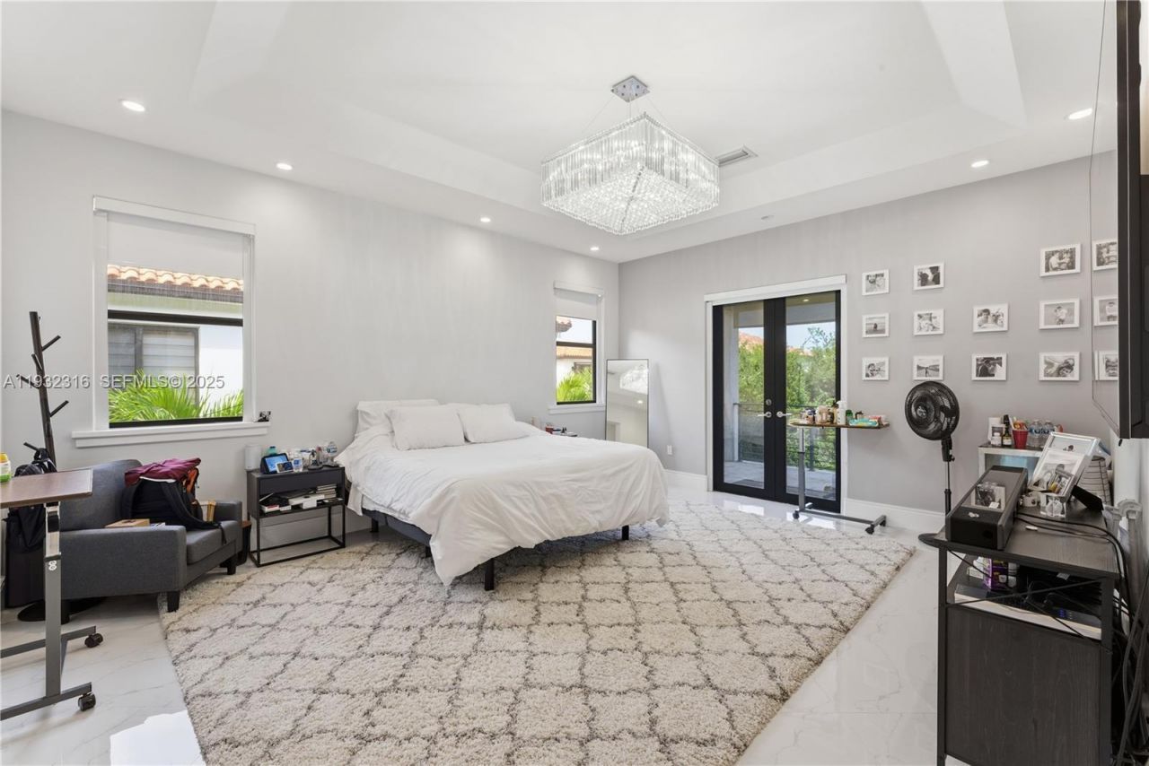 14461 SW 22nd Ter, Miami, FL 33175 Photo