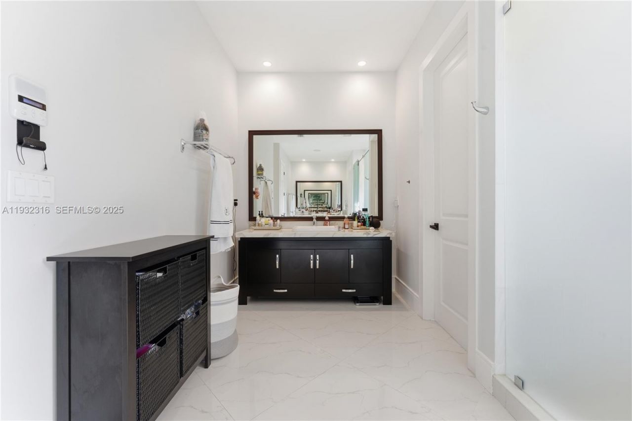 14461 SW 22nd Ter, Miami, FL 33175 Photo