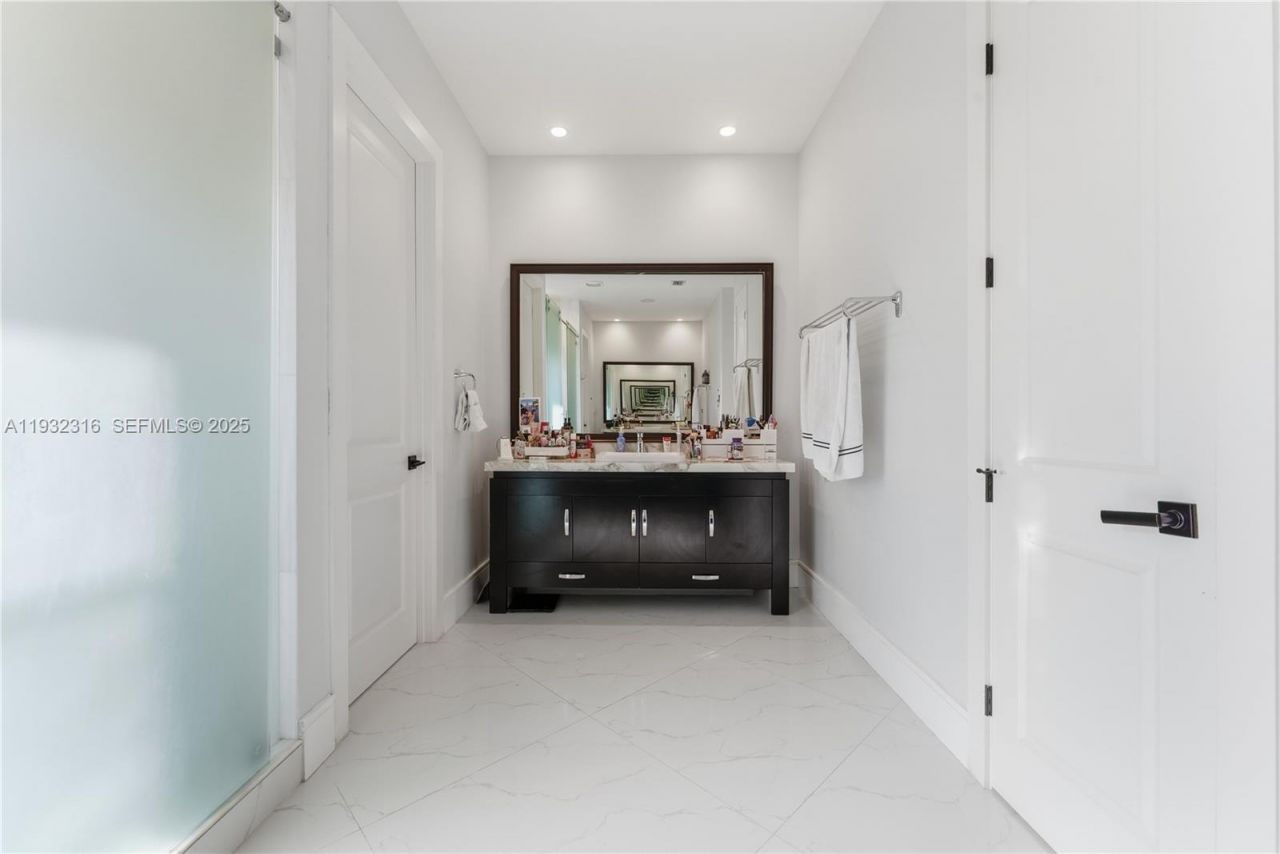 14461 SW 22nd Ter, Miami, FL 33175 Photo