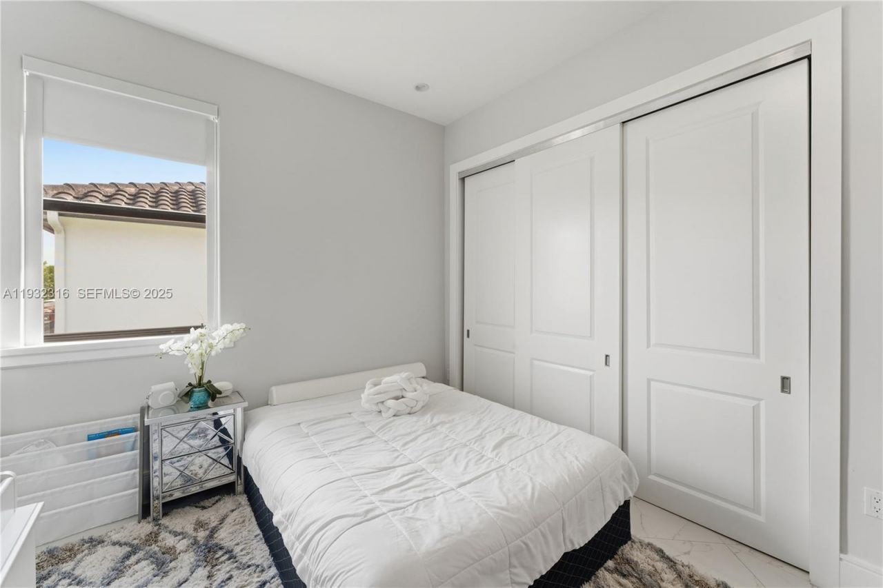 14461 SW 22nd Ter, Miami, FL 33175 Photo