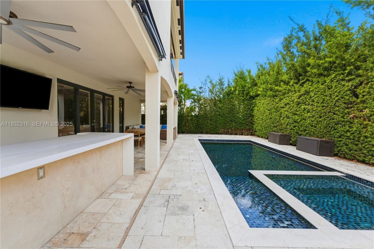 14461 SW 22nd Ter, Miami, FL 33175 Photo