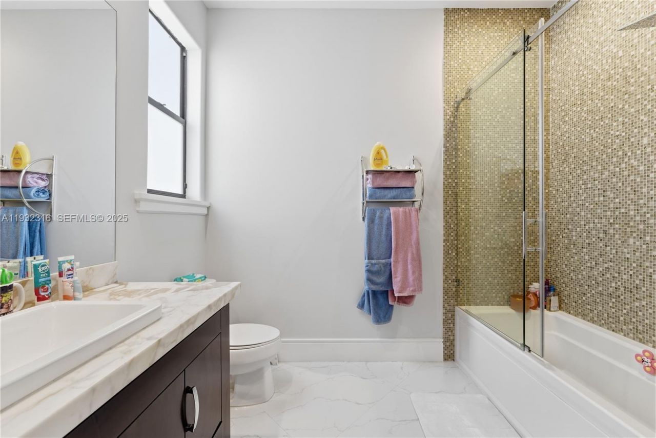 14461 SW 22nd Ter, Miami, FL 33175 Photo