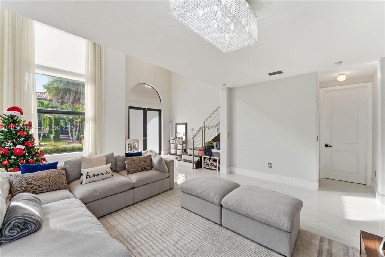 14461 SW 22nd Ter, Miami, FL 33175 Photo