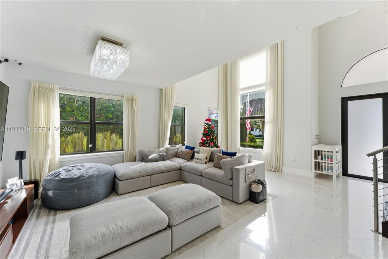 14461 SW 22nd Ter, Miami, FL 33175 Photo