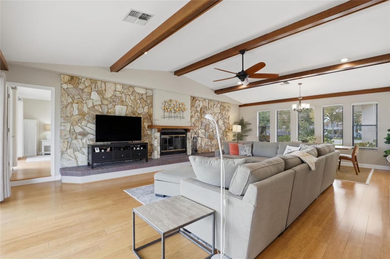 66 N Canal Drive, Palm Harbor, FL 34684 Photo