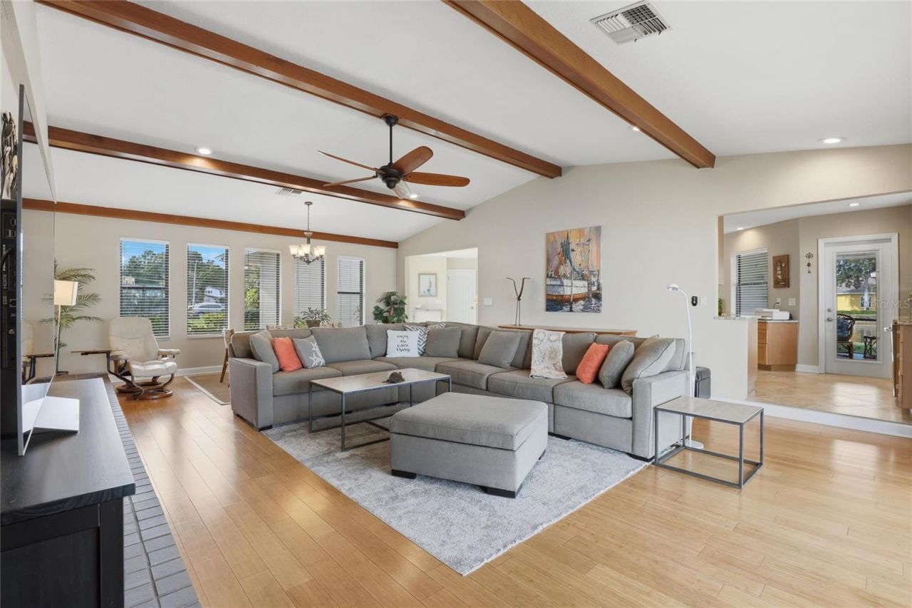 66 N Canal Drive, Palm Harbor, FL 34684 Photo