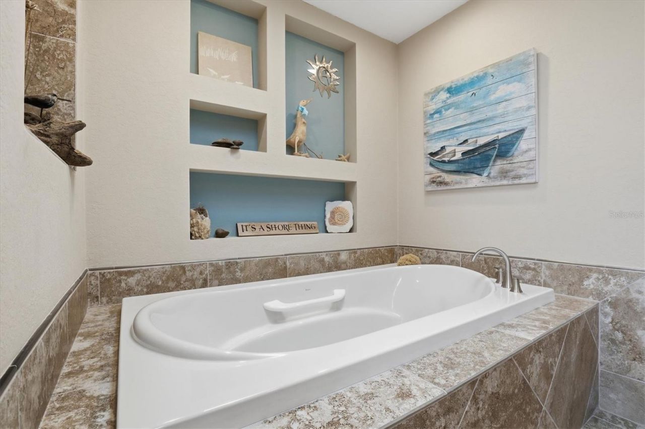 66 N Canal Drive, Palm Harbor, FL 34684 Photo