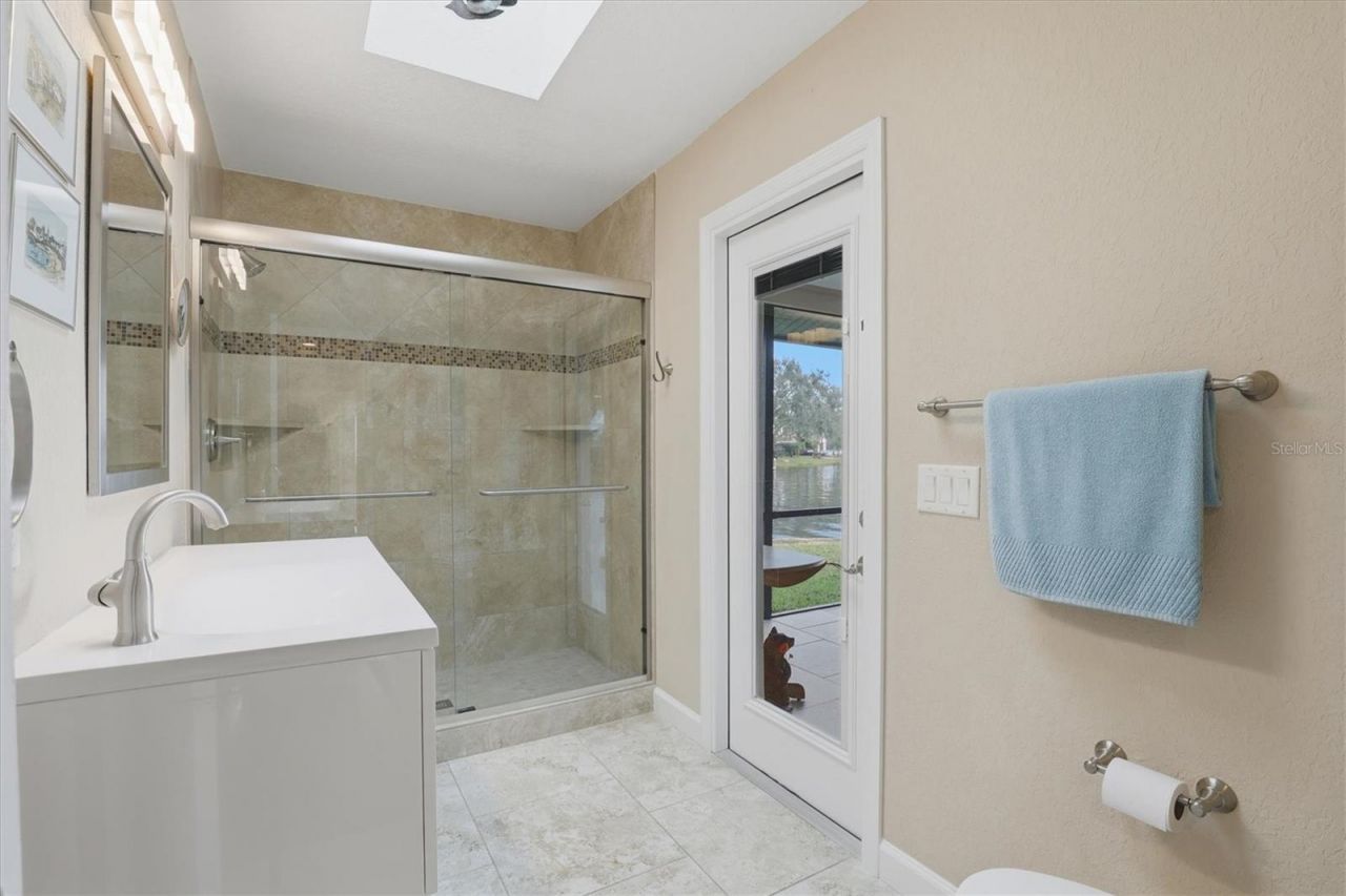 66 N Canal Drive, Palm Harbor, FL 34684 Photo