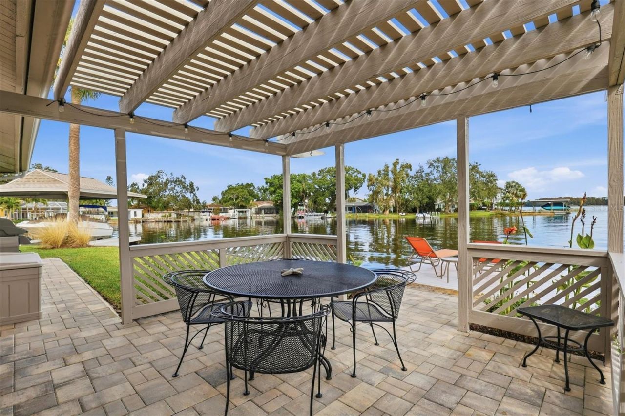 66 N Canal Drive, Palm Harbor, FL 34684 Photo