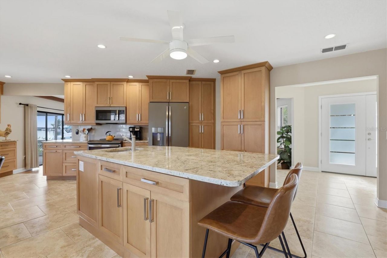 66 N Canal Drive, Palm Harbor, FL 34684 Photo