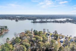 1189 Newberry Shores Drive photo 4