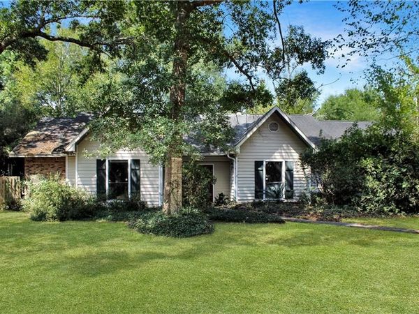12 SLEEPY HOLLOW Lane, Slidell, LA 70458