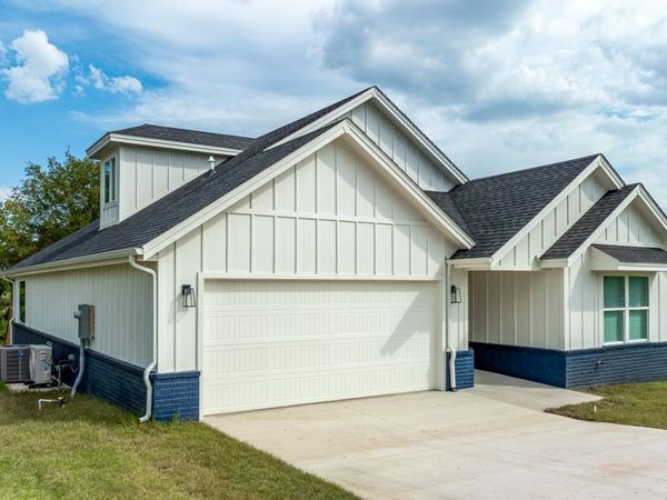 28688 S 621 Court, Grove, OK 74344