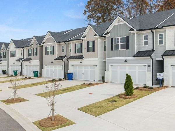 237 Sound Circle, Stockbridge, GA 30281