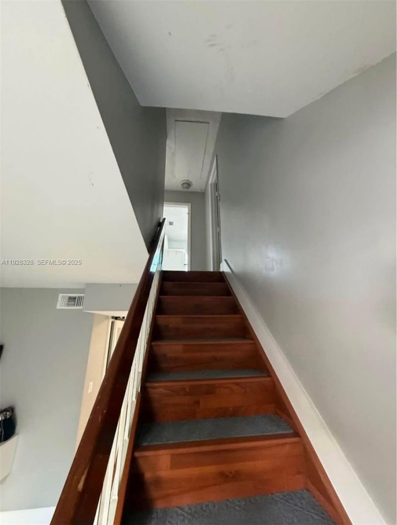 5255 W 26th Ct , Unit 803, Hialeah, FL 33016 Photo