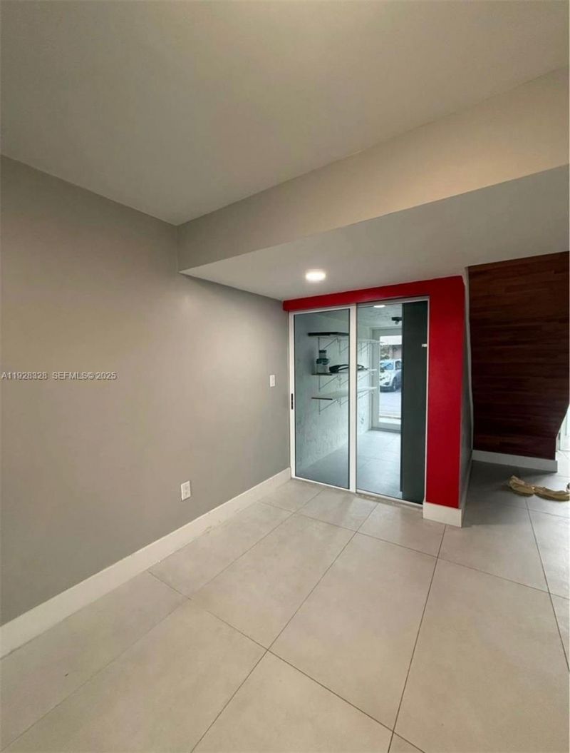 5255 W 26th Ct , Unit 803, Hialeah, FL 33016 Photo